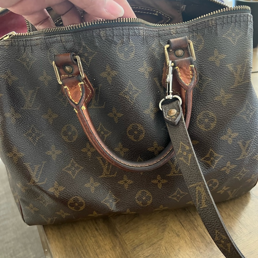 Louis Vuitton vintage Speedy 30.